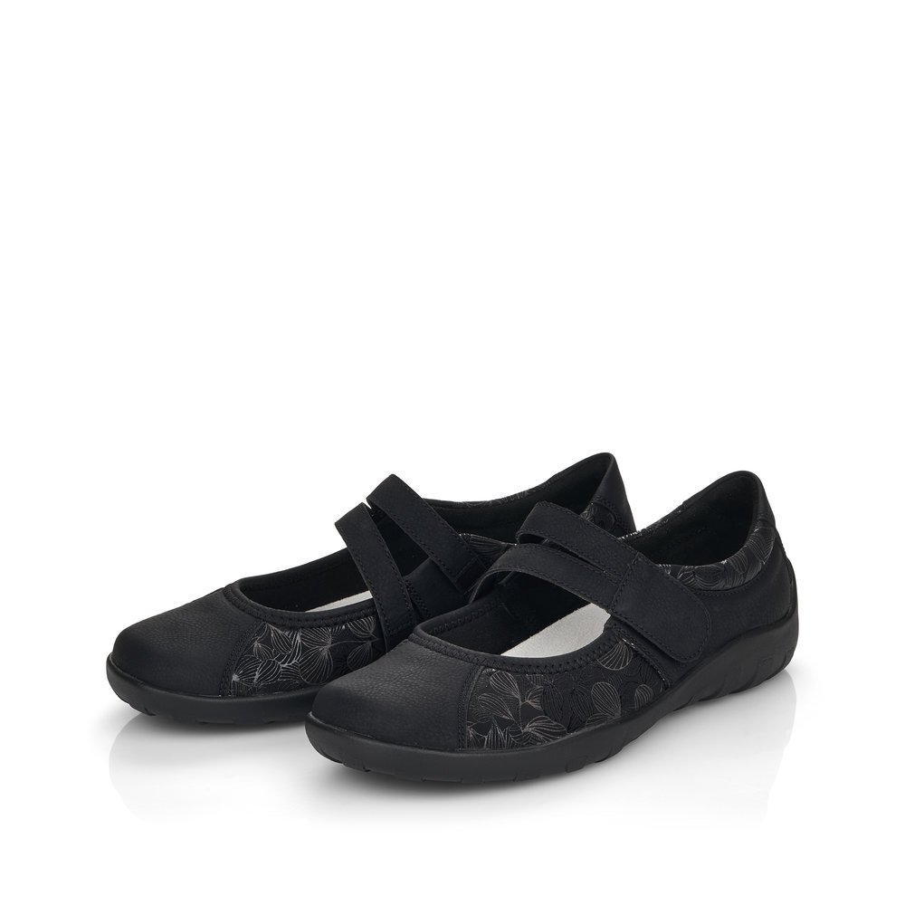 Jet black remonte women´s ballerinas R3510-03 with a hook and loop fastener. Shoes laterally.