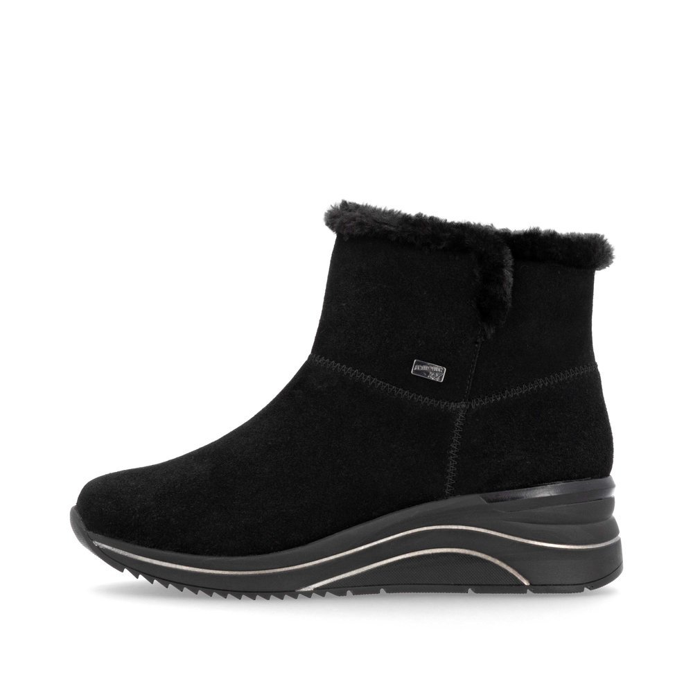 Night black remonte women´s ankle boots D0T76-00 with remonteTEX technology. Outside of the shoe.