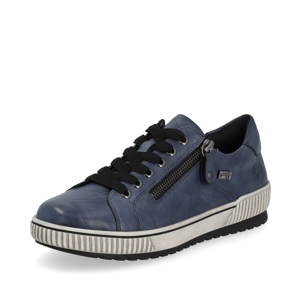 Blaue remonte Damen Schnürschuhe D0700-14 mit wasserabweisender TEX-Membran. Schuh seitlich schräg.