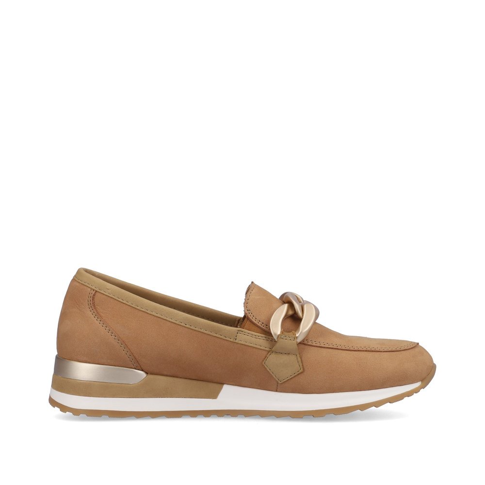 Cinnamon brown remonte women´s loafers R2544-60 with golden chain. Shoe inside.