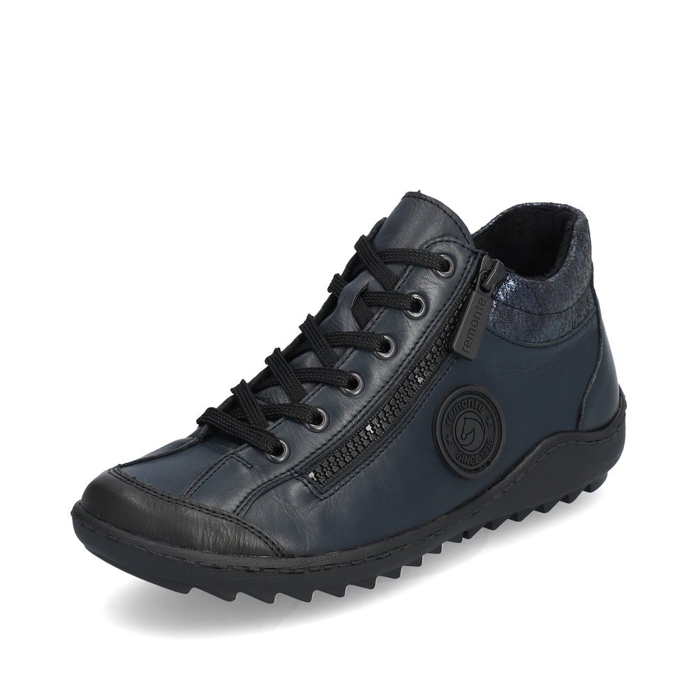 Chaussures à lacets remonte bleues pour femme R1477-15 avec logo noir. Chaussure inclinée sur le côté.