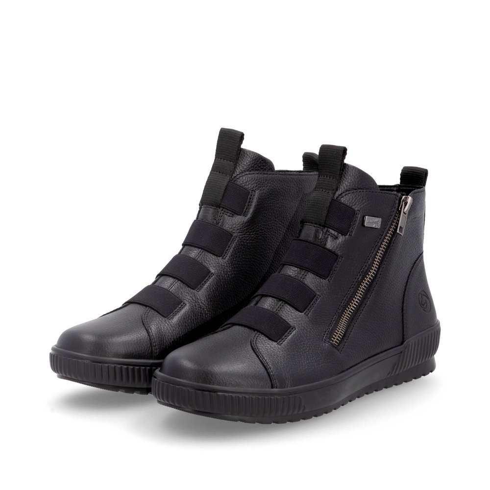 Night black remonte women´s ankle boots D0779-00 with remonteTEX technology. Shoes laterally.