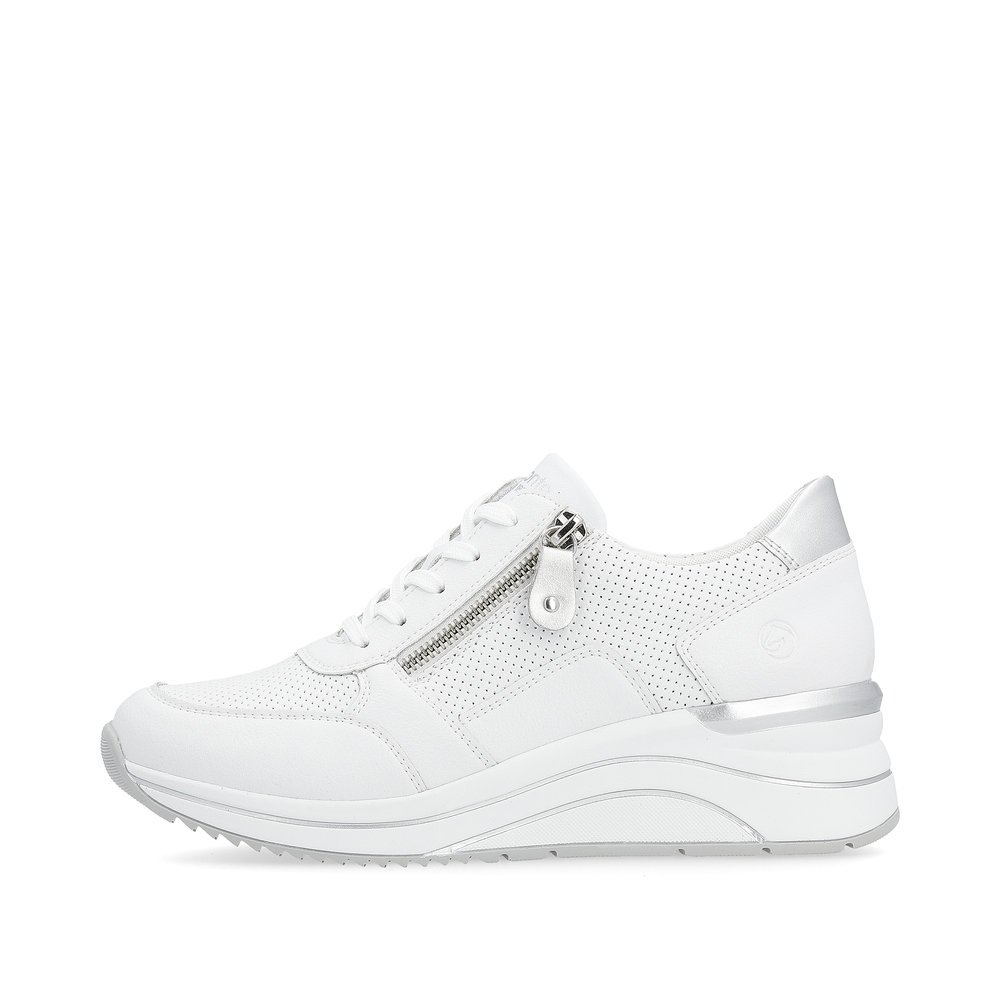 White remonte women´s sneakers D0T06-80 with zipper and extra width H. Outside of the shoe.