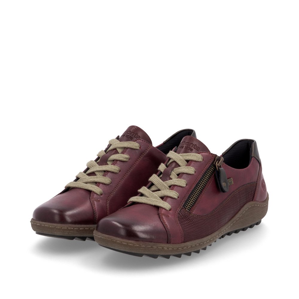 Chaussures à lacets remonte rouges pour femme R1440-35. Chaussures inclinées sur le côté.