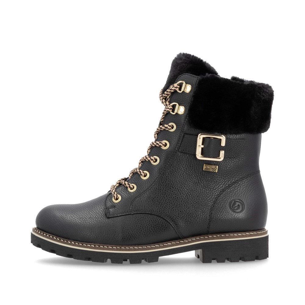 Bottes à lacets remonte noires femme D8481-02 avec membrane remonteTEX. Côté extérieur de la chaussure.