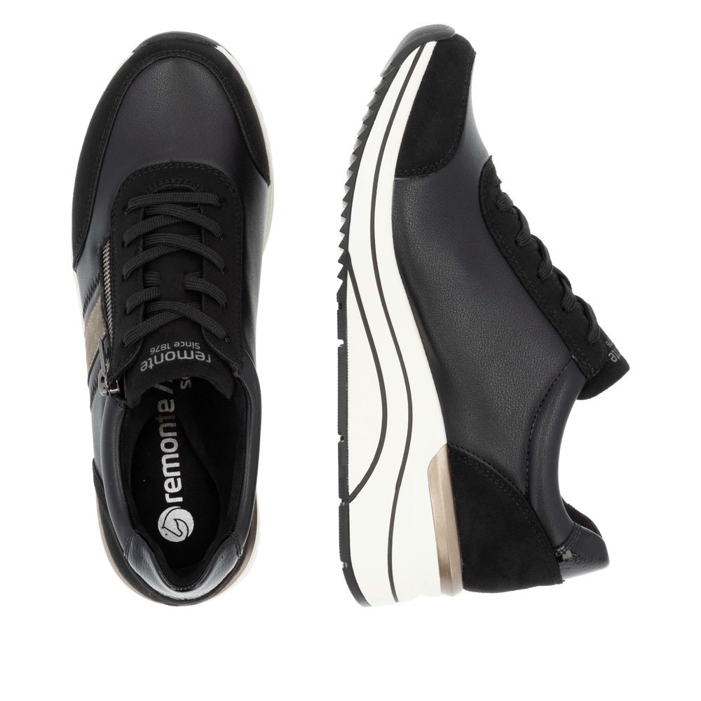 Black vegan remonte women´s sneakers D0T09-03 with zipper as well as extra width H. Shoe from the top, lying.