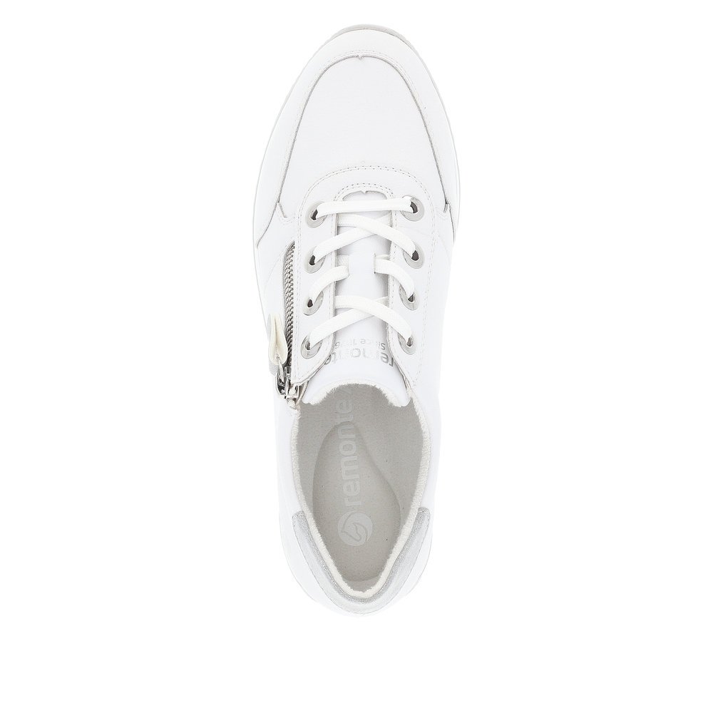 White remonte women´s sneakers D0H11-80 with zipper and a soft exchangeable footbed. Shoe from the top.