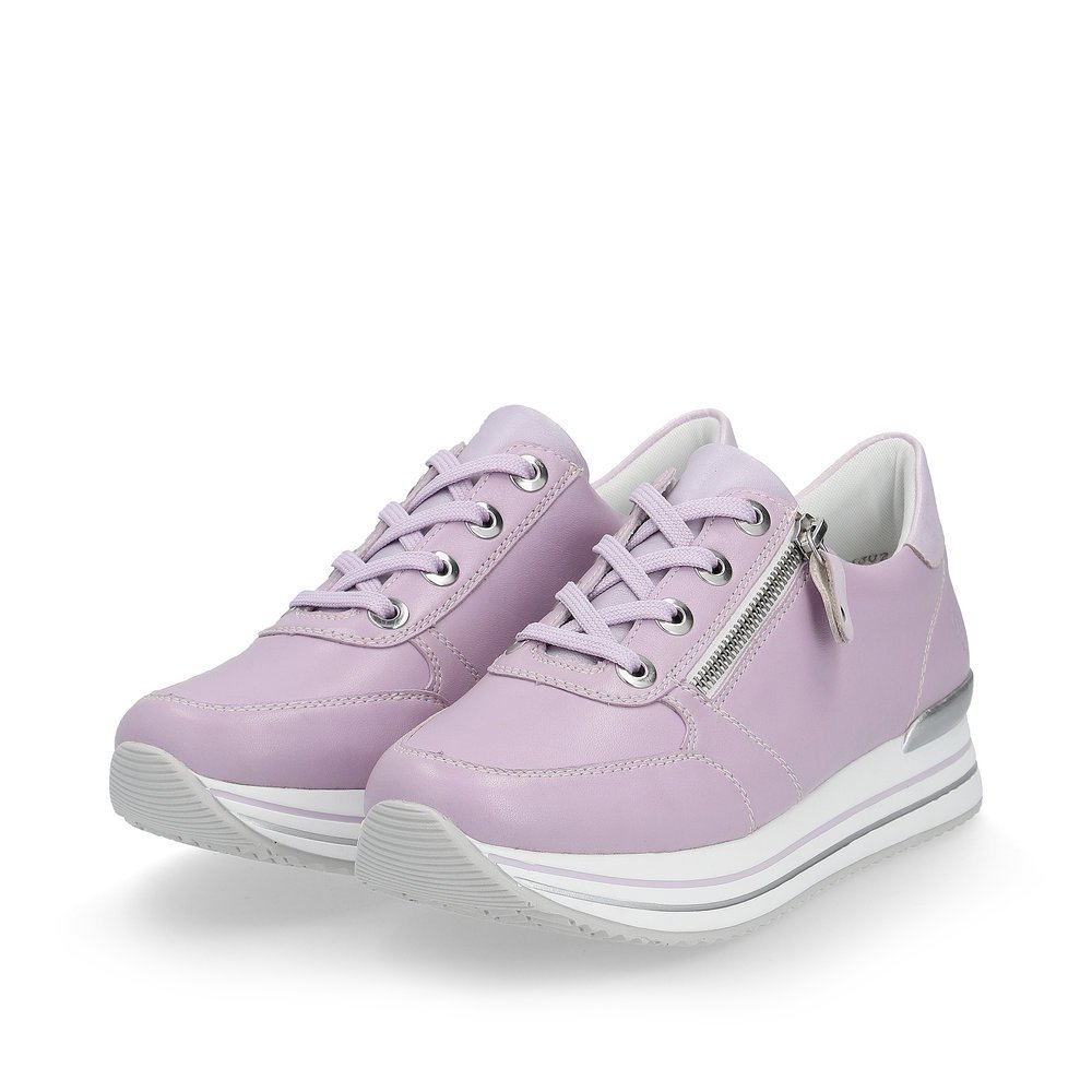 Purple remonte women´s sneakers D1302-30 with a zipper and comfort width G. Shoes laterally.