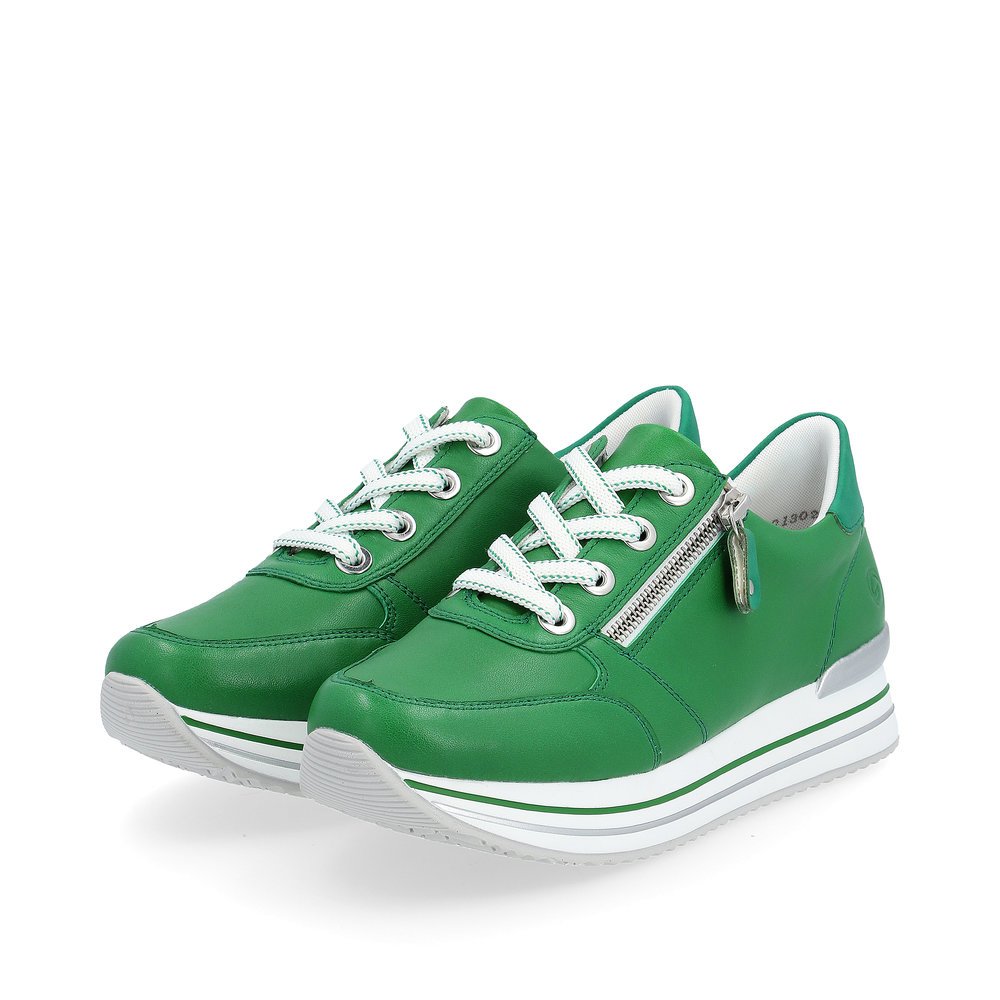 Emerald green remonte women´s sneakers D1302-52 with zipper and comfort width G. Shoes laterally.