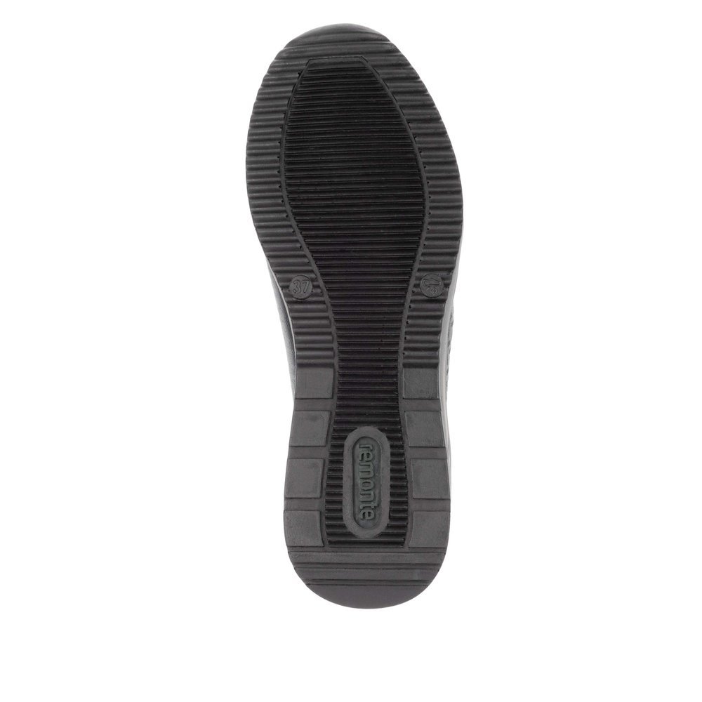 Black remonte women´s sneakers D2401-06 with a zipper as well as comfort width G. Outsole of the shoe.