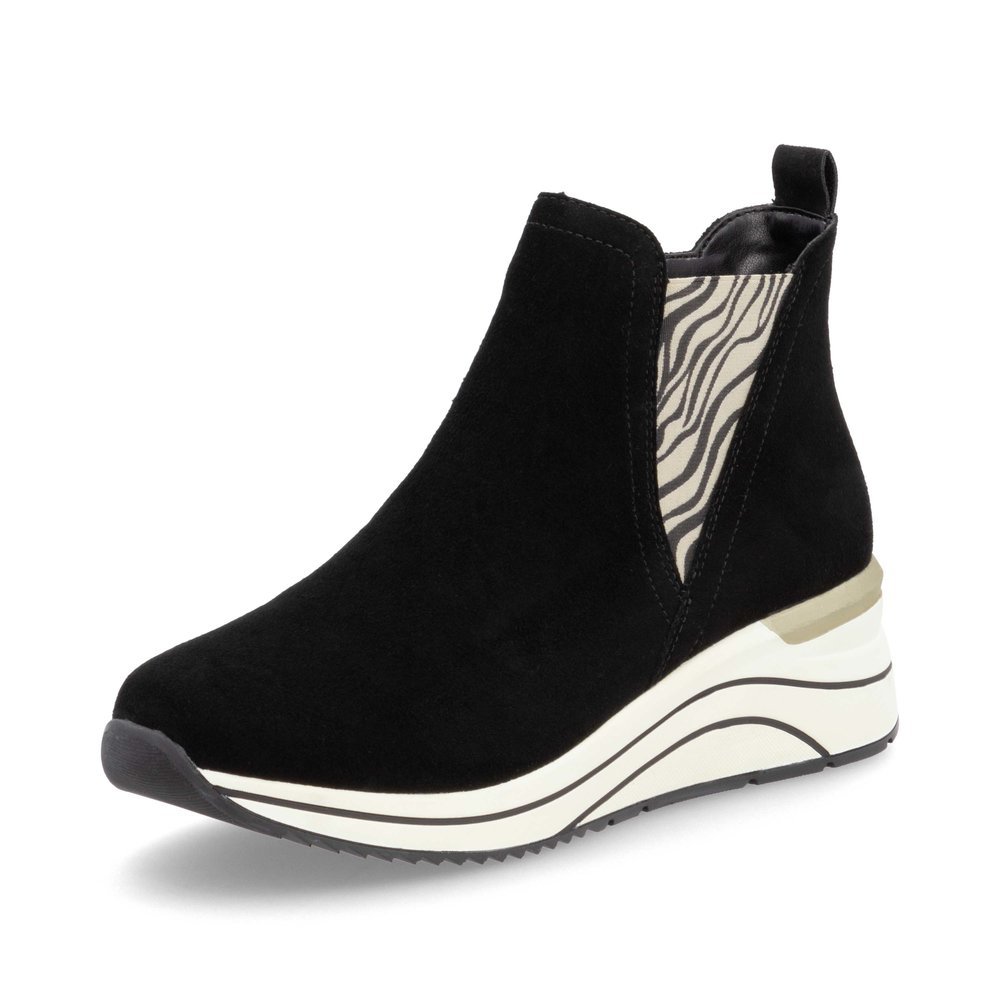 Black remonte women´s Chelsea boots D0T75-03 with an animal print as well as zipper. Shoe laterally.