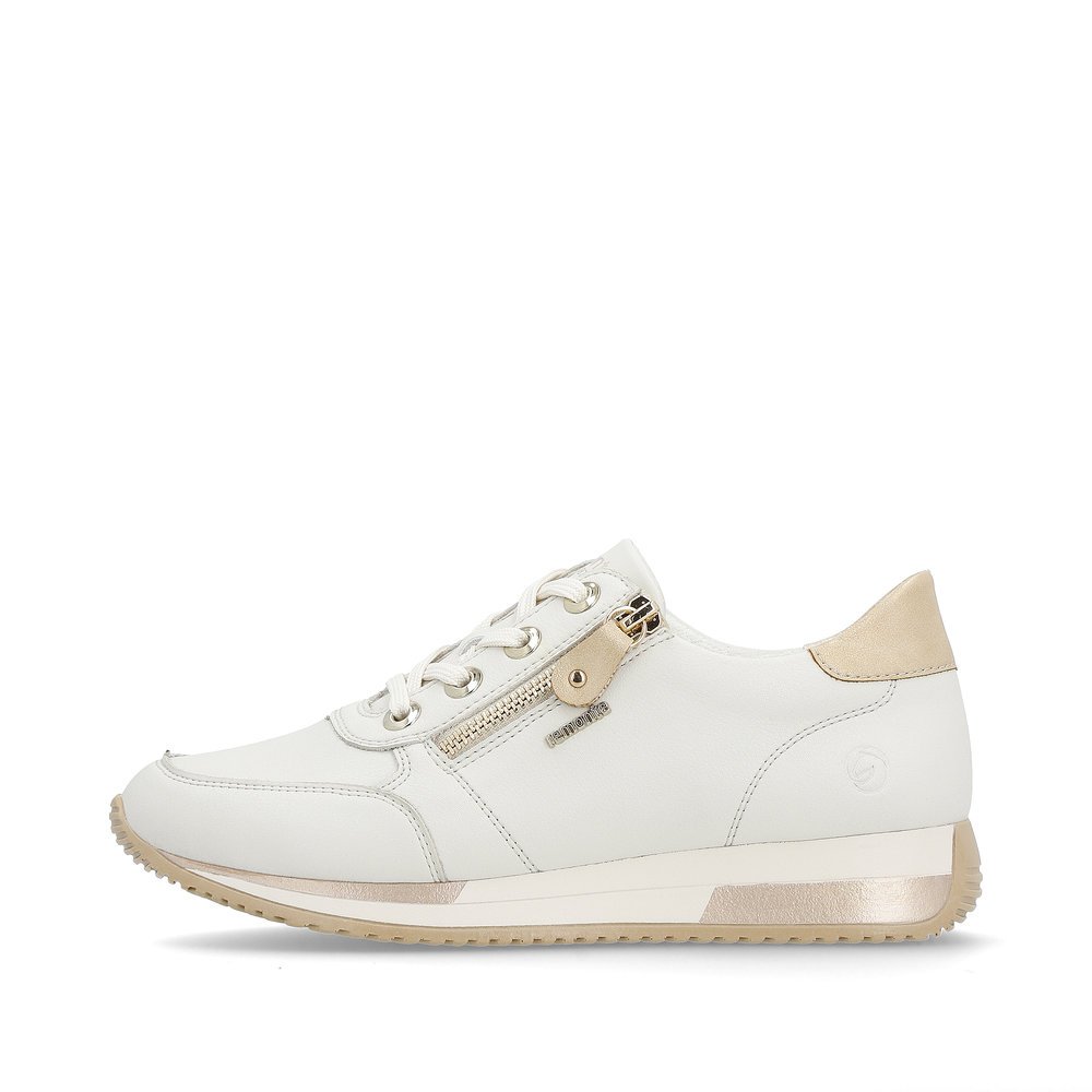 White remonte women´s sneakers D0H11-81 with zipper and soft exchangeable footbed. Outside of the shoe.