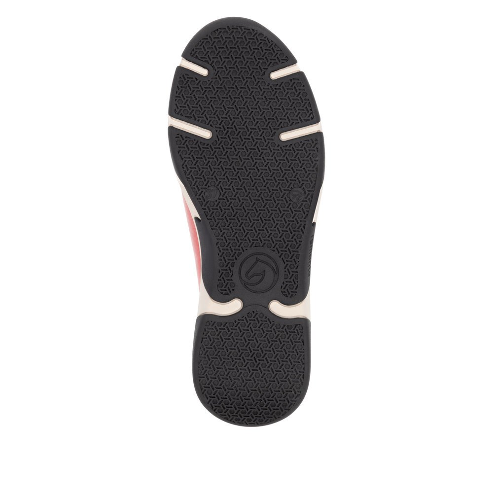 Fire red remonte women´s slippers D1S00-33 with an elastic shaft collar. Outsole of the shoe.