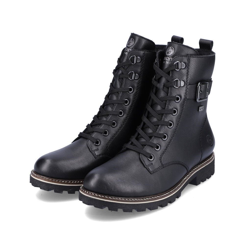 Urban black remonte women´s biker boots D8475-01 with remonteTEX technology. Shoes laterally.