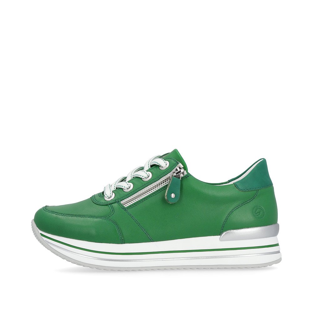 Emerald green remonte women´s sneakers D1302-52 with zipper and comfort width G. Outside of the shoe.