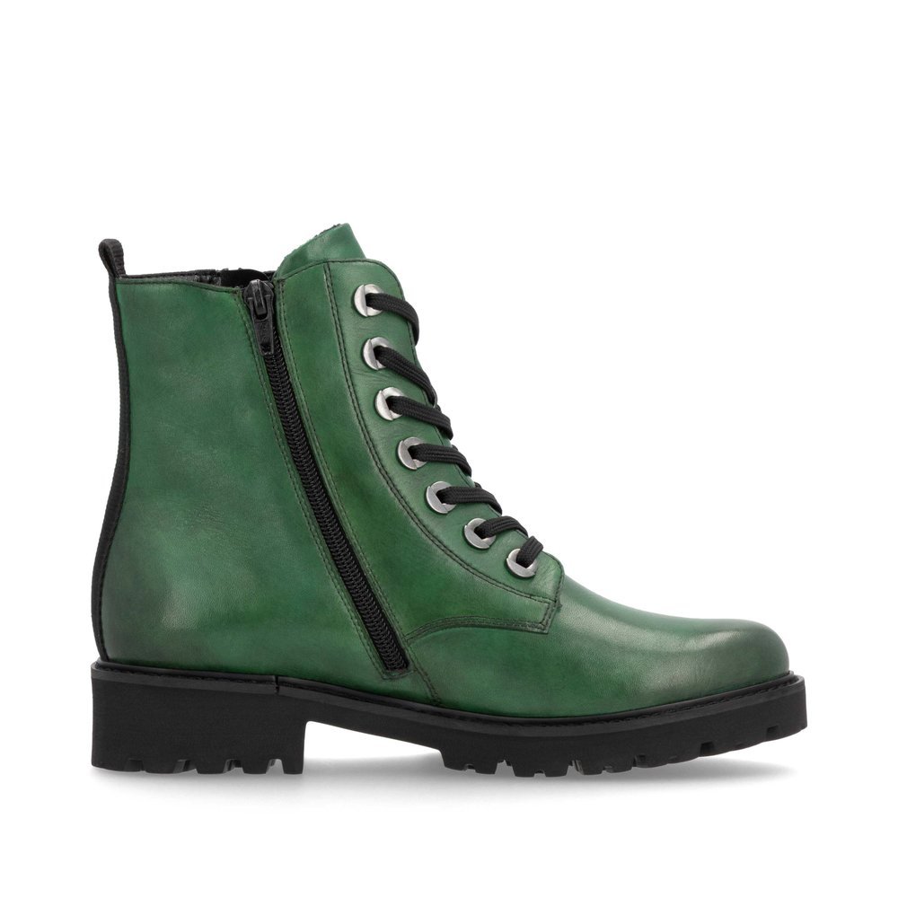 Emerald green remonte women´s biker boots D8671-53 with a distinctive eyelets. Shoe inside.