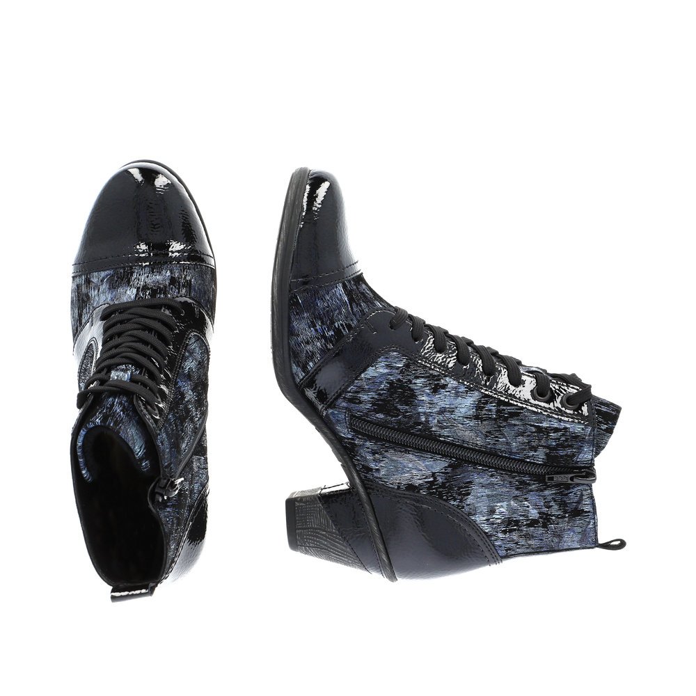 Steel blue remonte women´s ankle boots D8797-14 with remonteTEX technology. Shoe from the top, lying.