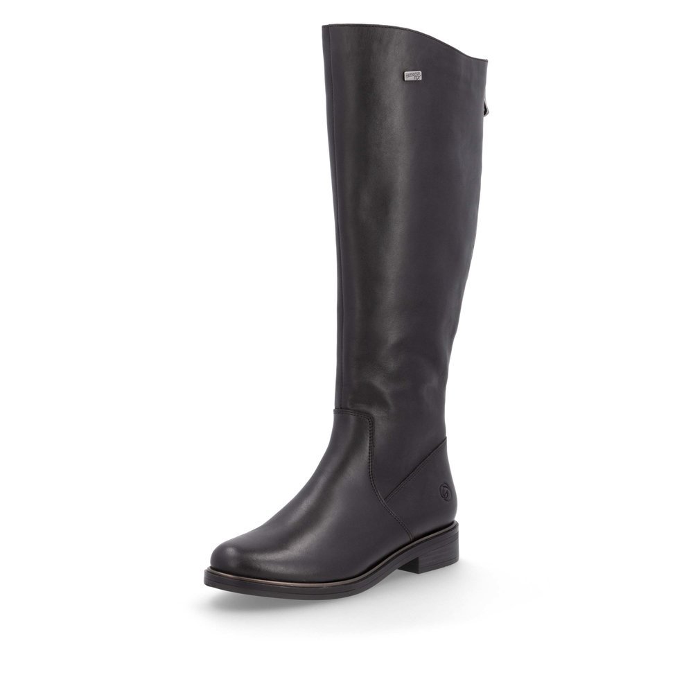 Bottes à tige haute remonte noires pour femme D8391-00. Chaussure inclinée sur le côté.