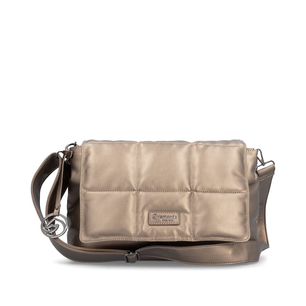 remonte Handtasche Q0716-90 in Metallicbeige mit gestepptem Überschlag mit Schnappverschluss, Handyfach und zwei abnehmbaren Riemen. Vorderseite.