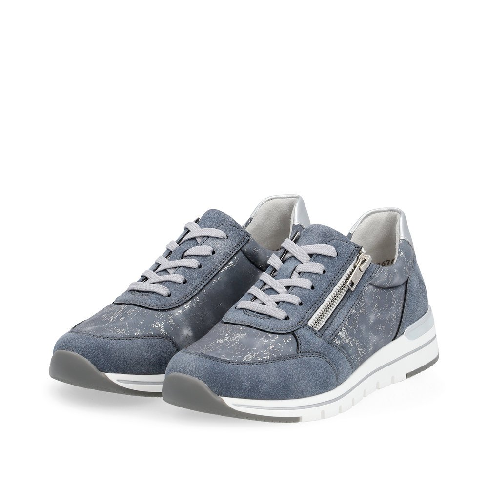 Blue remonte women´s sneakers R6700-13 with zipper and washed-out pattern. Shoes laterally.