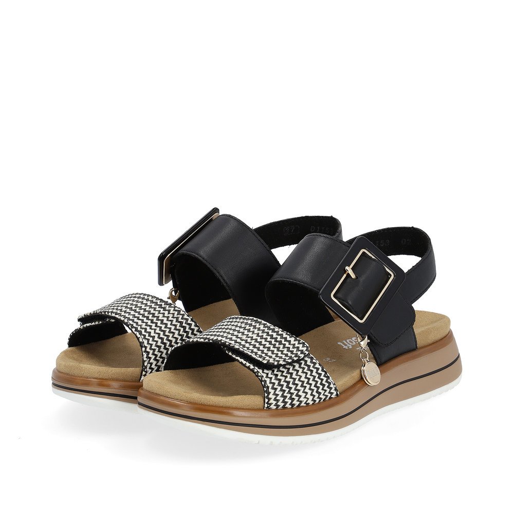 Black remonte women´s strap sandals D1J53-02 with a hook and loop fastener. Shoes laterally.