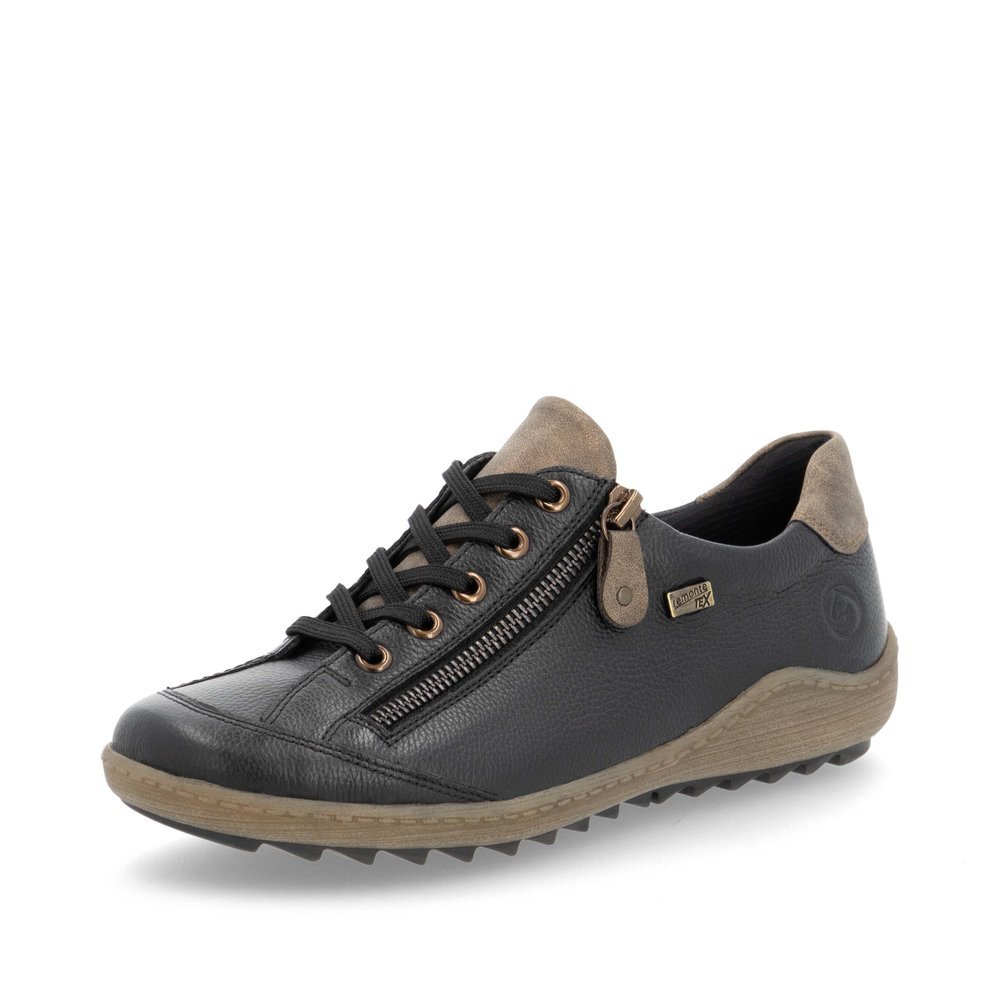 Chaussures à lacets remonte noires pour femme R1402-08. Chaussure inclinée sur le côté.