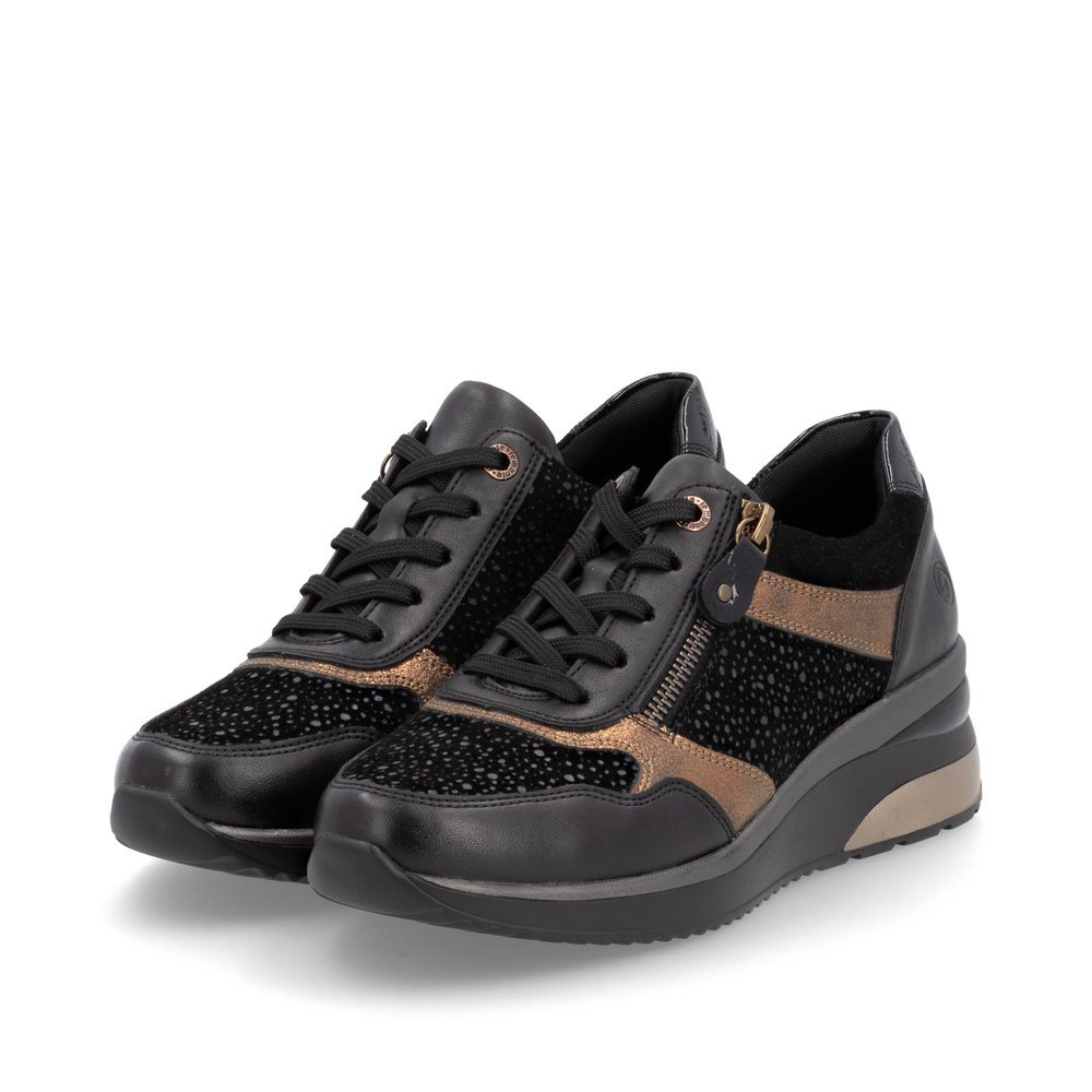 Jet black remonte women´s sneakers D2416-03 with zipper as well as comfort width G. Shoes laterally.