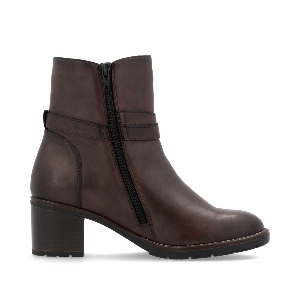 Brown remonte women´s ankle boots D2A72-25 with decorative buckle as well as zipper. Shoe inside.