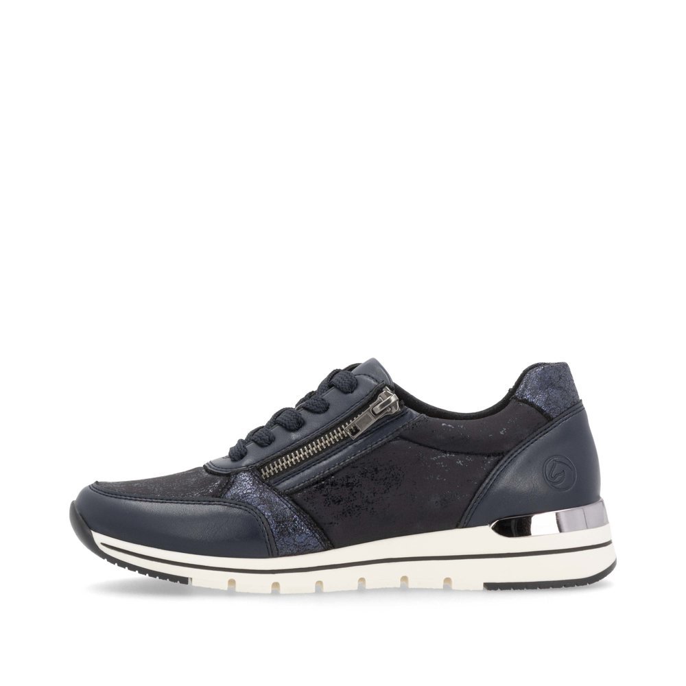 Dark blue remonte women´s sneakers R6700-15 with zipper as well as comfort width G. Outside of the shoe.