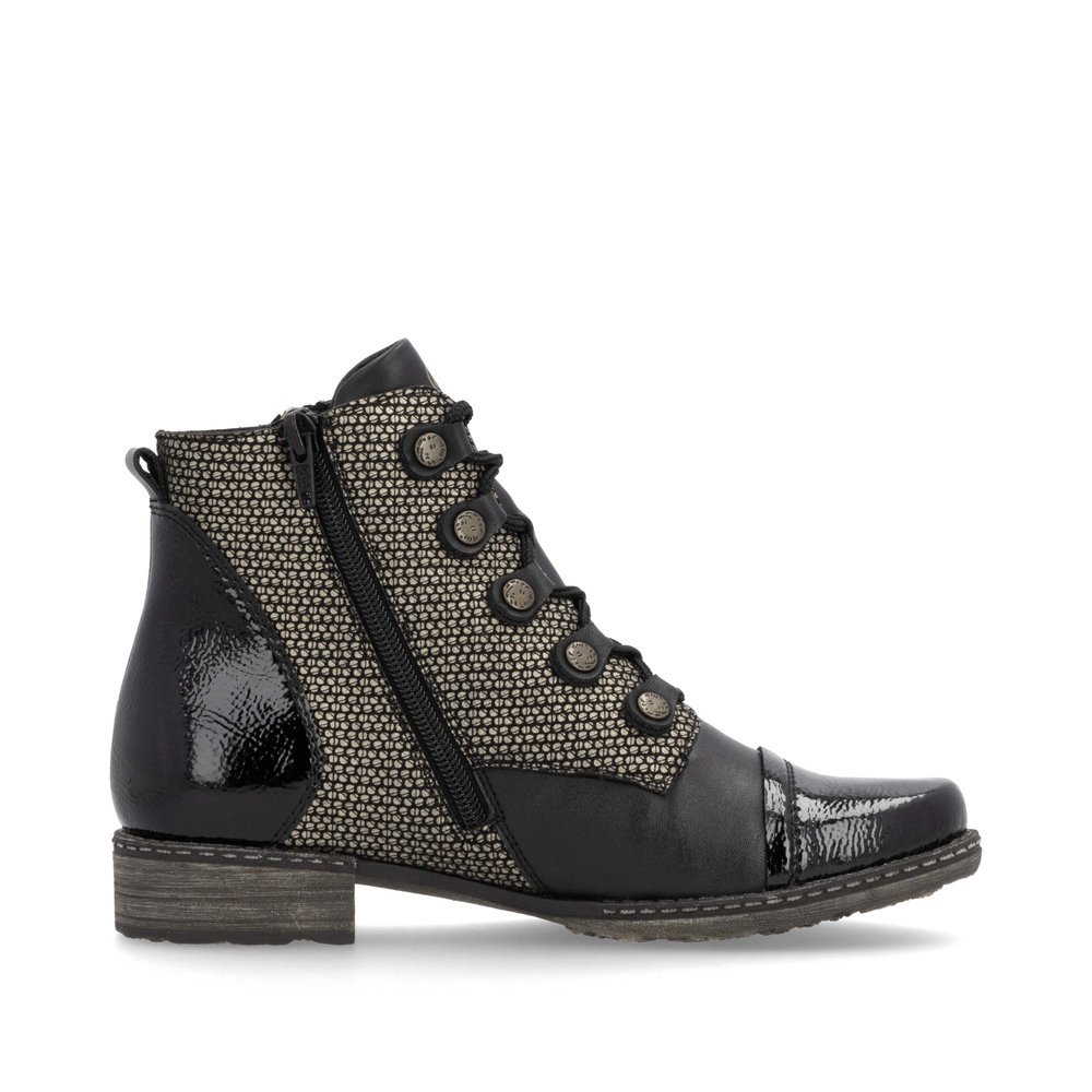 Night black remonte women´s ankle boots D4391-03 with a vintage-look eyelets. Shoe inside.