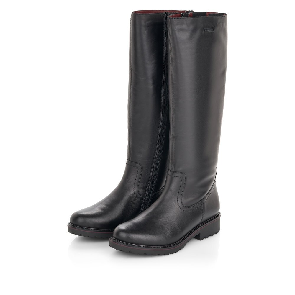 Black remonte women´s high boots R6576-01 with a zipper as well as comfort width G. Shoes laterally.