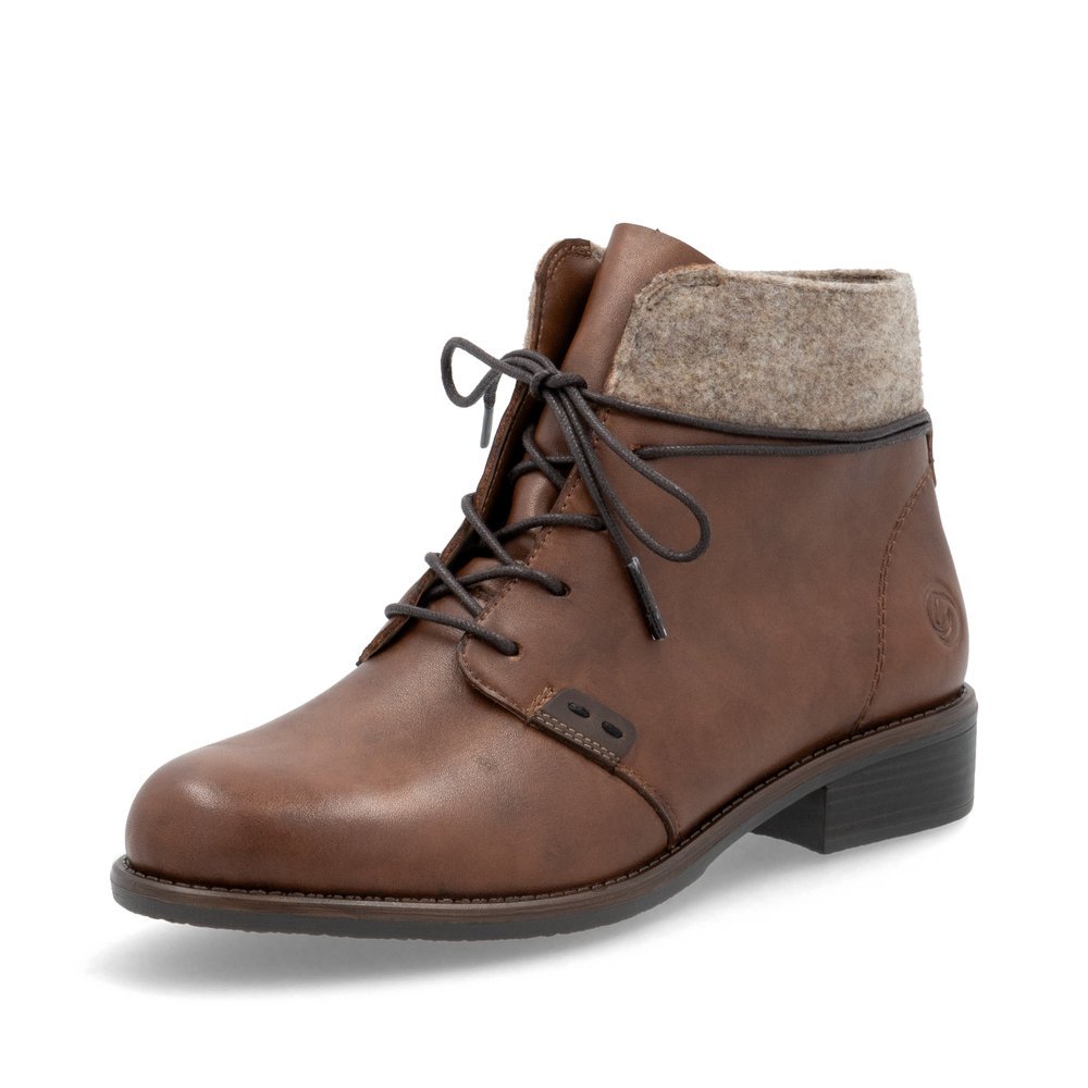 Brown remonte women´s ankle boots D0F78-22 with a shaft collar as well as a zipper. Shoe laterally.