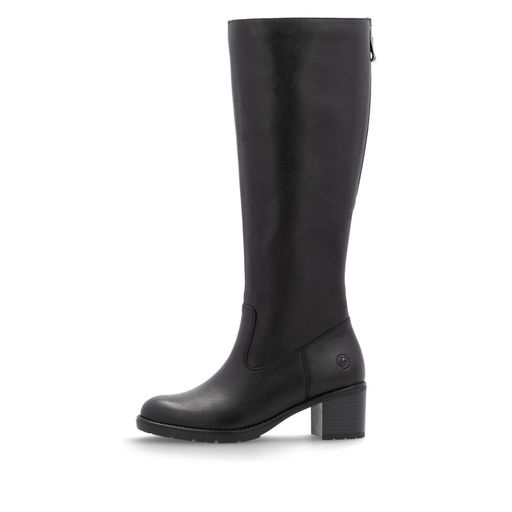 Black remonte women´s high boots D2A71-00 with a zipper as well as removable insole. Outside of the shoe.