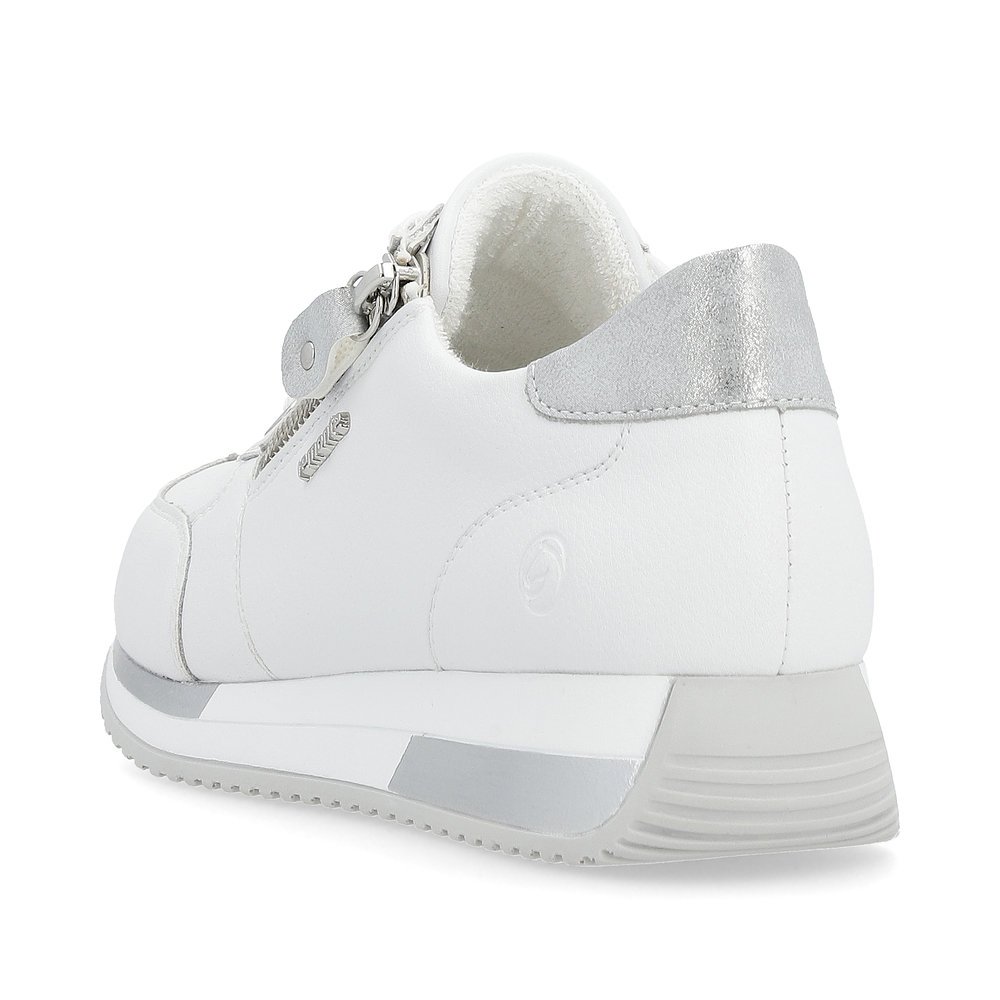 White remonte women´s sneakers D0H11-80 with zipper and a soft exchangeable footbed. Shoe from the back.