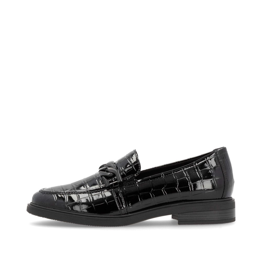 Black remonte women´s loafers D1U00-00 with a chain element as well as elastic band. Outside of the shoe.