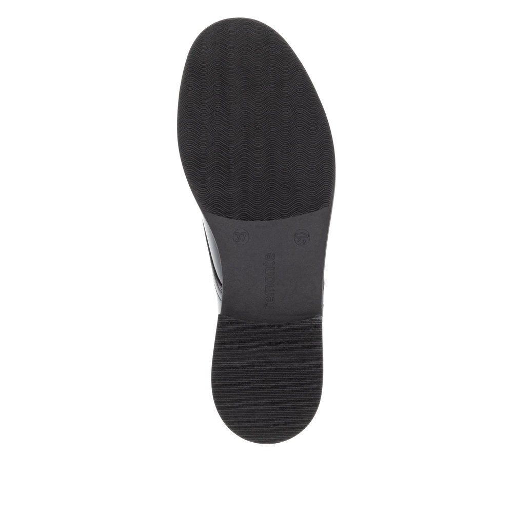 Chaussures à lacets remonte noires pour femme D1U02-00. Semelle extérieure de la chaussure.