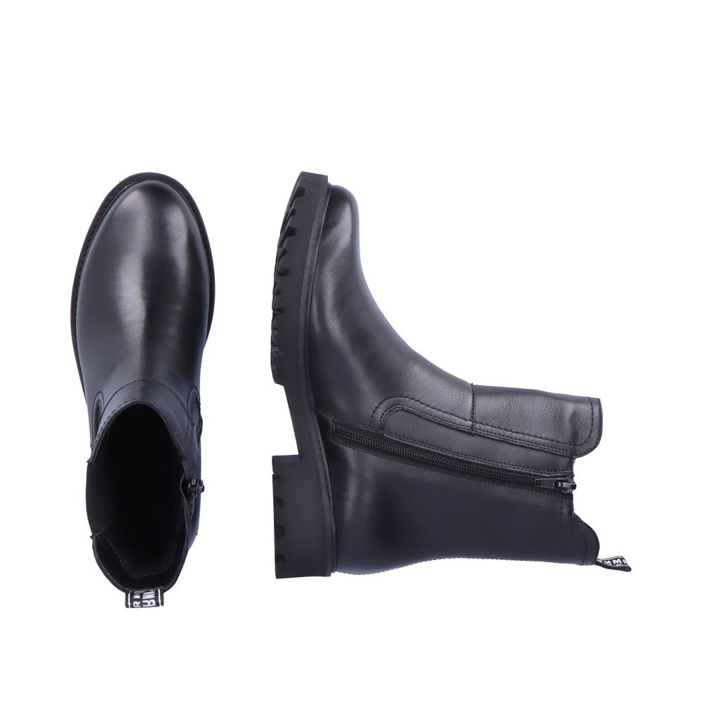 Black remonte women´s Chelsea boots D8694-00 with zipper as well as comfort width G. Shoe from the top, lying.