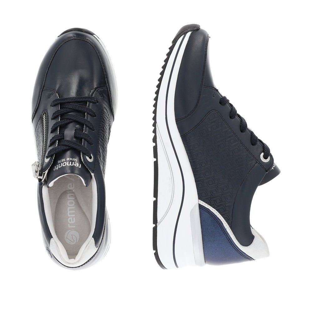 Navy blue remonte women´s sneakers D0T03-14 with a zipper and extra width H. Shoe from the top, lying.