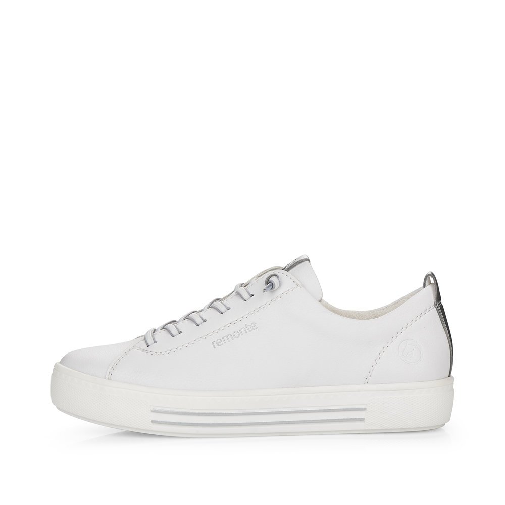 White remonte women´s sneakers D0913-80 with lacing and comfort width G. Outside of the shoe.