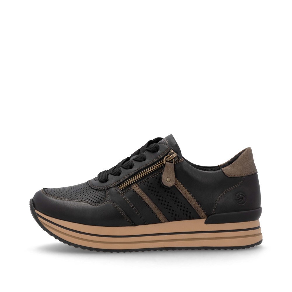 Black remonte women´s sneakers D1318-03 with a zipper as well as comfort width G. Outside of the shoe.