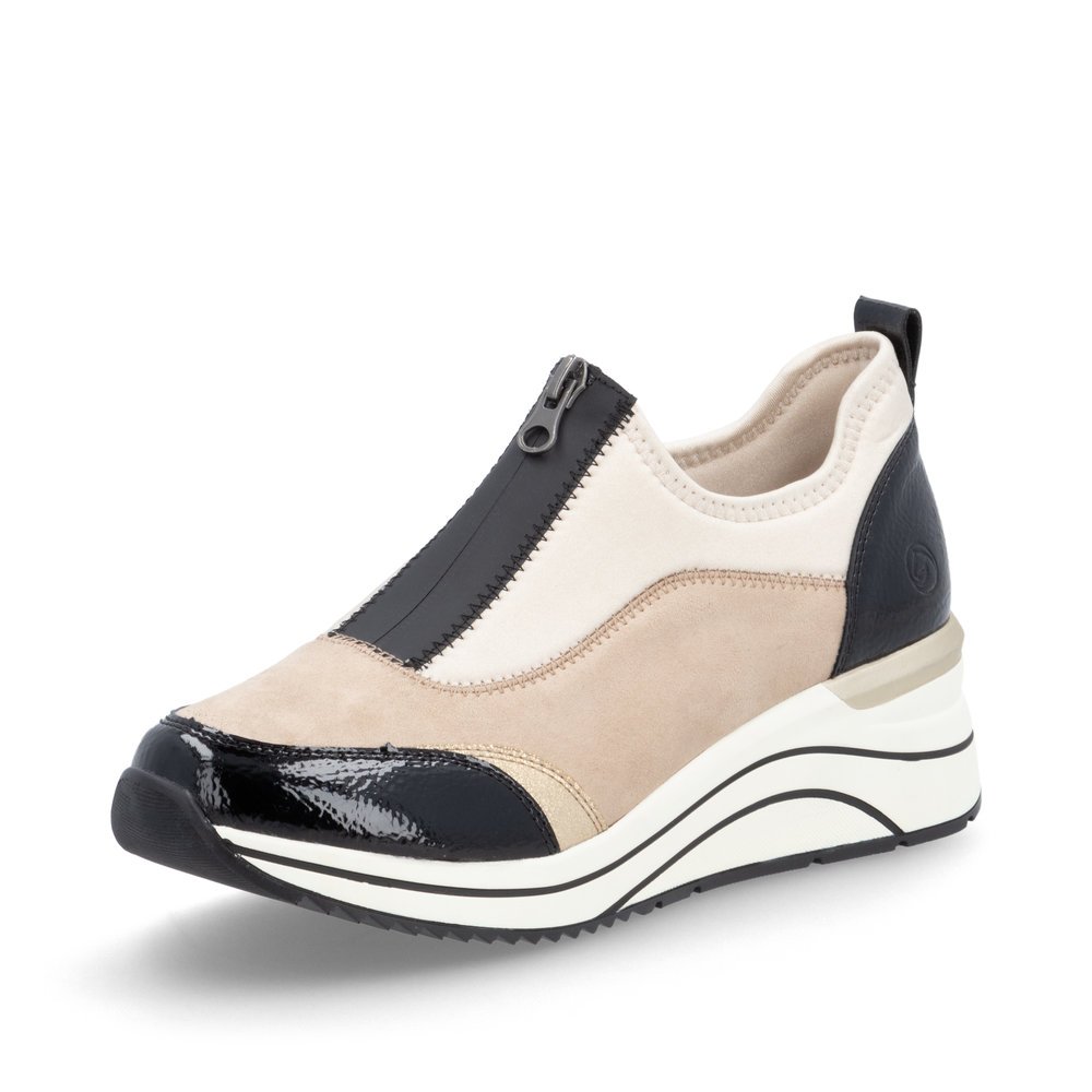 Champagnerfarbene vegane remonte Damen Sneaker D0T08-60 mit einem Reißverschluss. Schuh seitlich schräg.