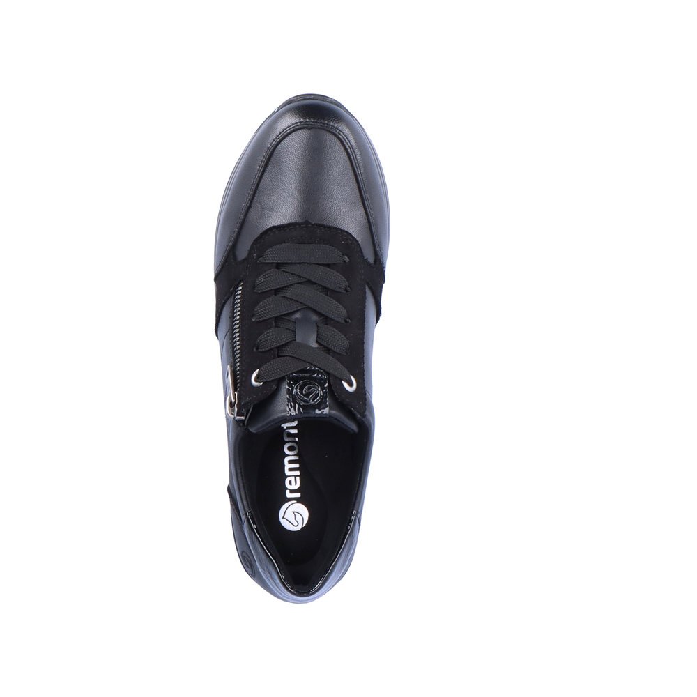 Night black remonte women´s sneakers D1316-02 with a zipper and comfort width G. Shoe from the top.