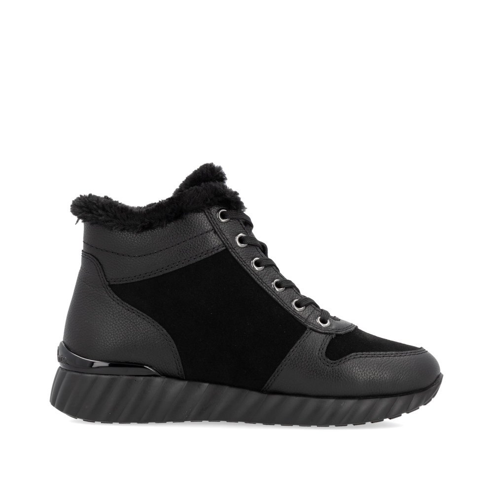 Black remonte women´s sneakers D5985-02 with remonteTEX membrane as well as zipper. Shoe inside.