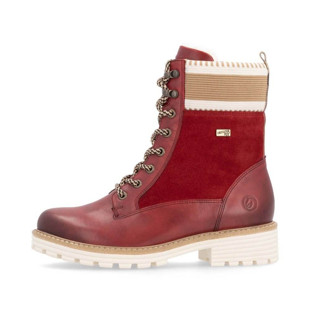 Fire red remonte women´s lace-up boots D0W77-35 with remonteTEX technology. Outside of the shoe.