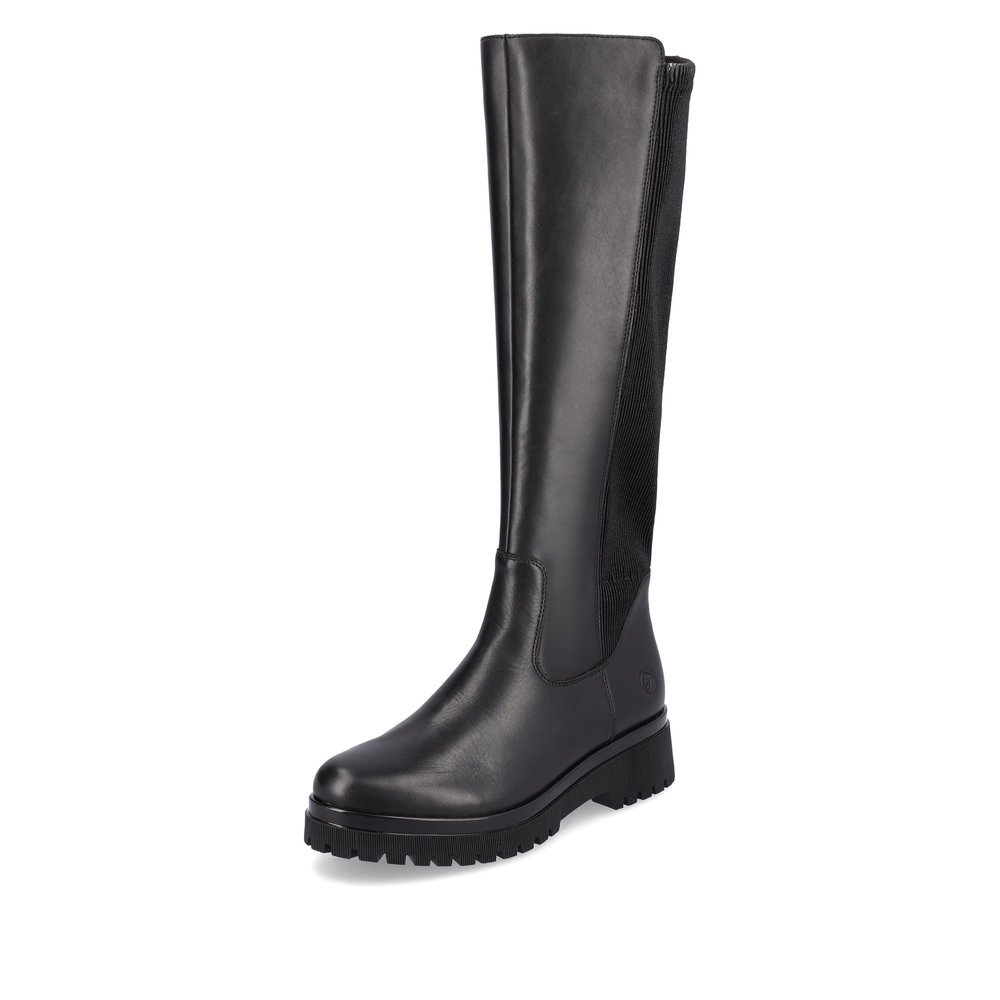 Black remonte women´s high boots D1B71-01 with a zipper as well as comfort width G. Shoe laterally.