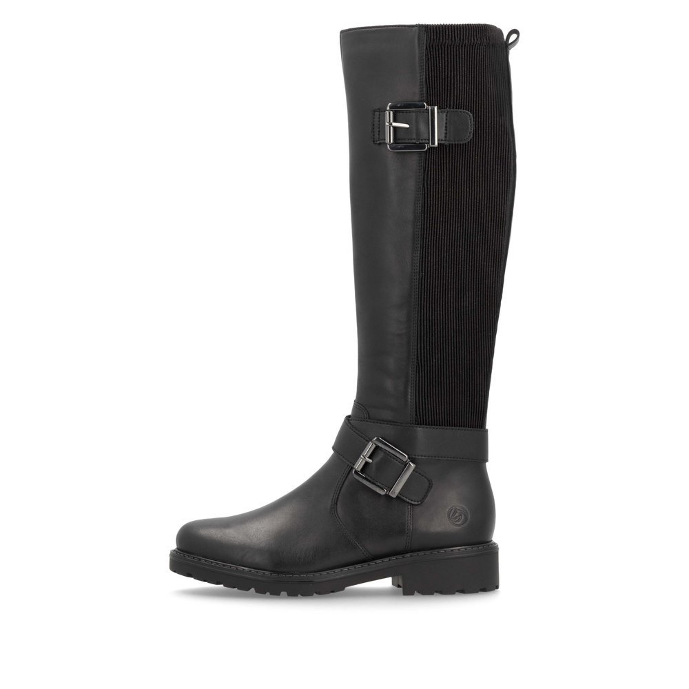 Black remonte women´s high boots R6593-00 with decorative buckles as well as zipper. Outside of the shoe.