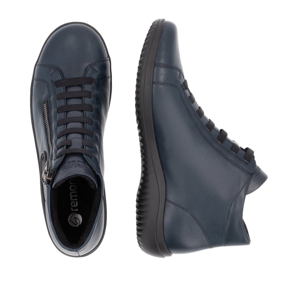 Blue remonte women´s lace-up shoes D1E70-14 with a black logo as well as a zipper. Shoe from the top, lying.