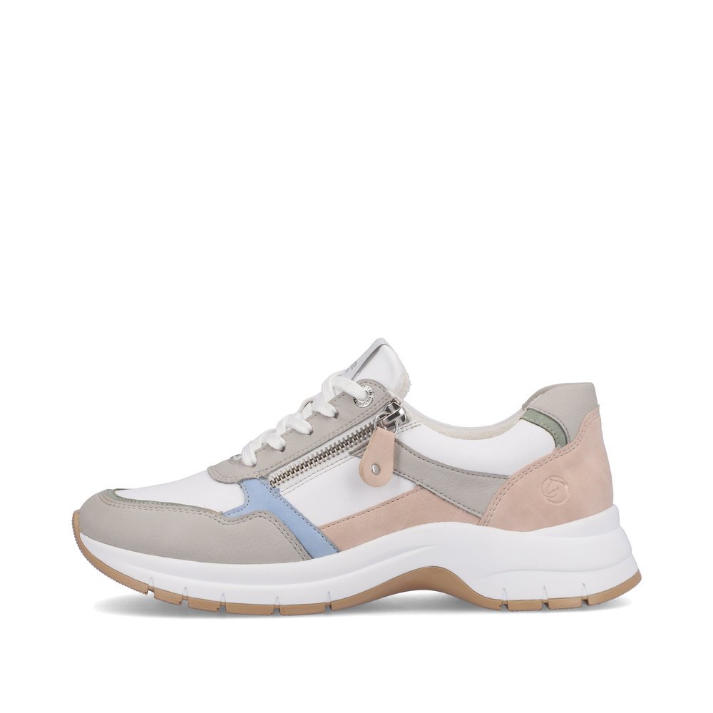 White remonte women´s sneakers D0G02-80 with a zipper and extra width H. Outside of the shoe.