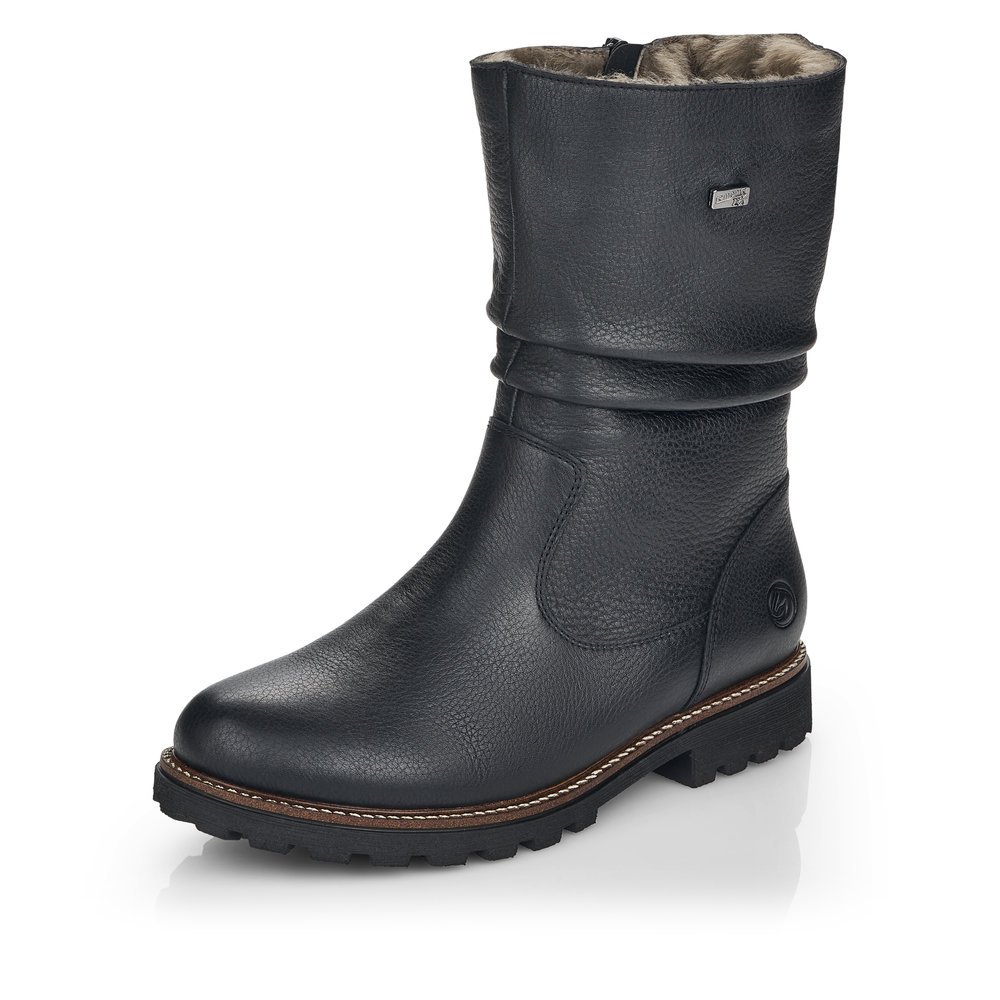 Schwarze remonte Damen Kurzstiefel D8477-01 mit wasserabweisender TEX-Membran. Schuh seitlich schräg.