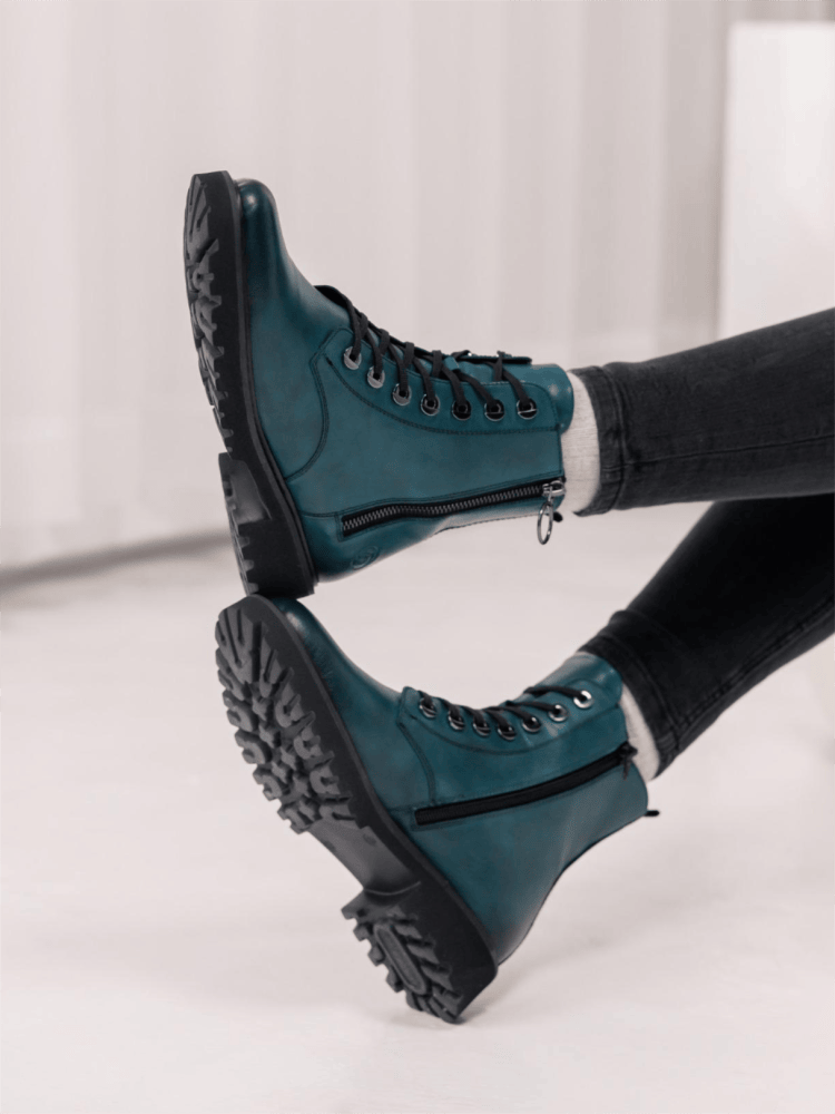 blaue Schnuerstiefel von remonte